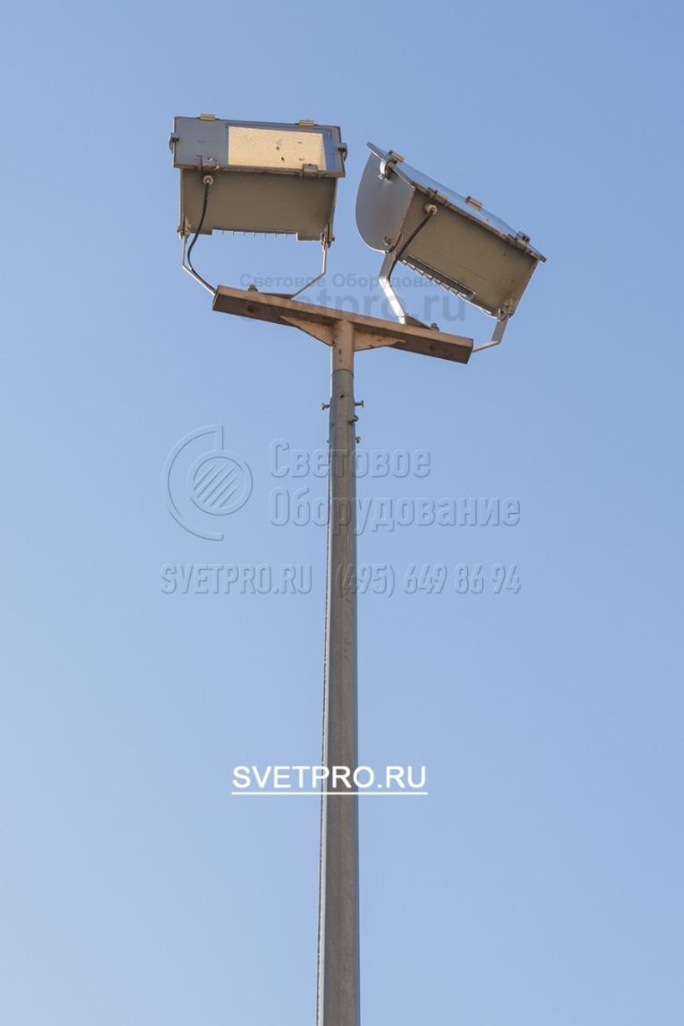 Для освещения спортивных площадок в основном используют освещение прожекторами с установкой на несиловые граненые конические опоры «ОГК»